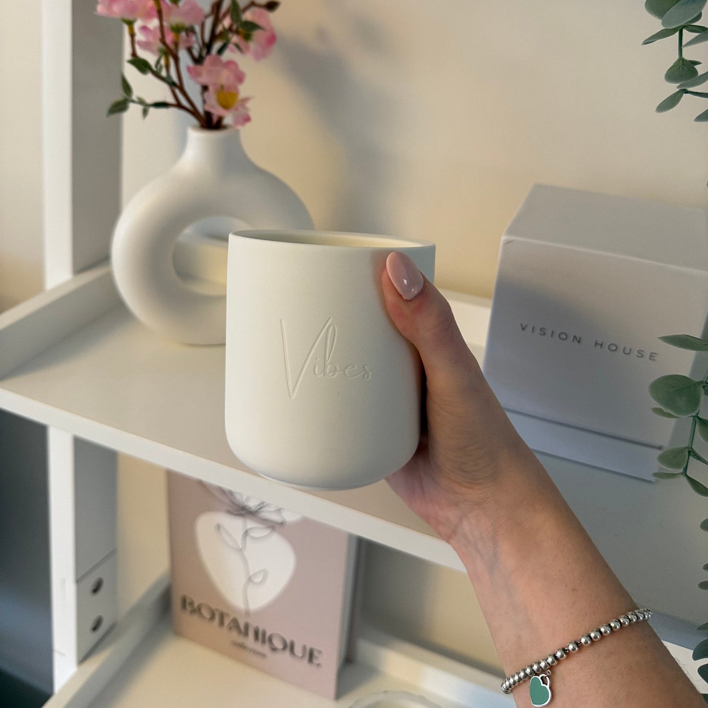 The Signature Vibes Candle